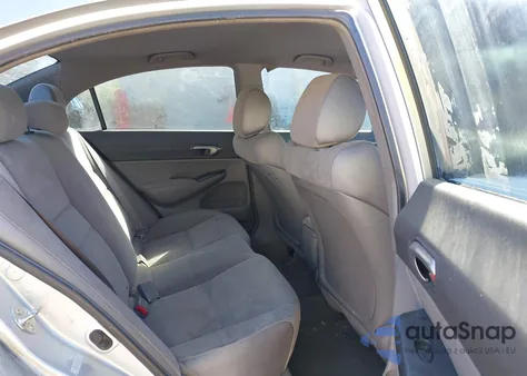 2008 Honda Civic Lx z USA, uszkodzony, nr VIN 2HGFA16528H330683